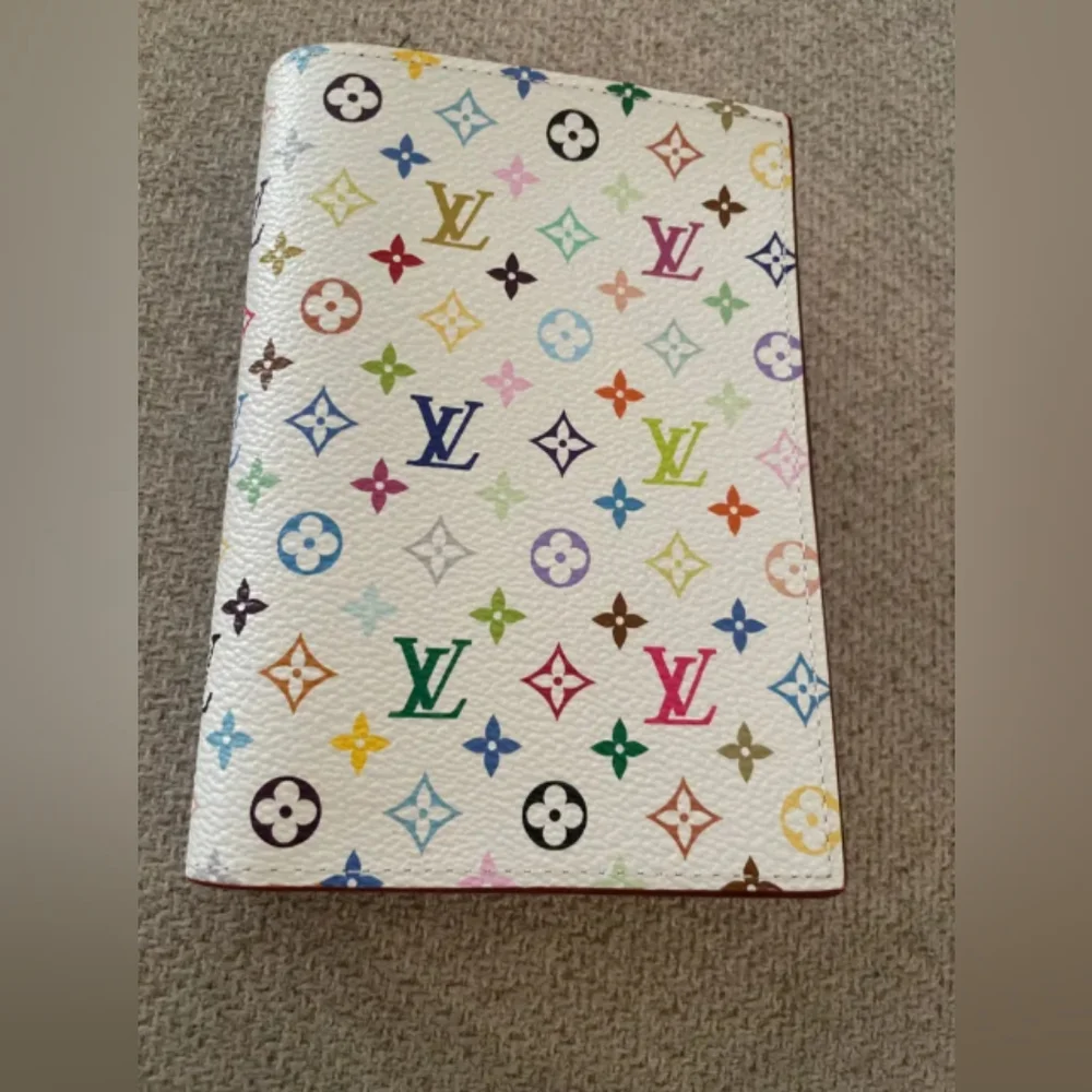 Louis Vuitton inches length